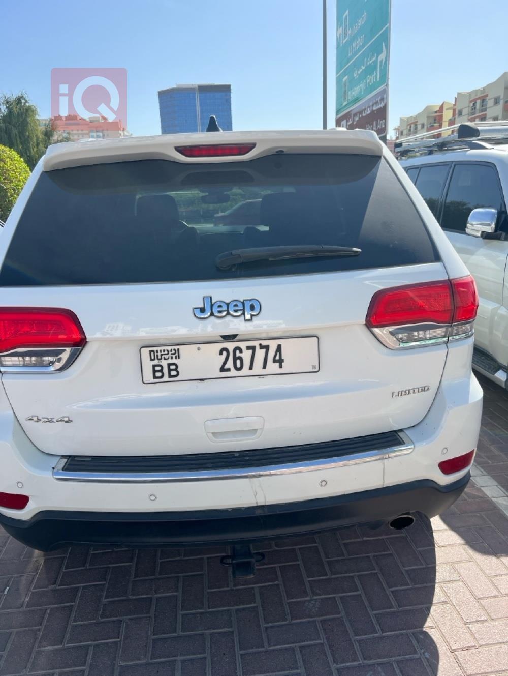 جیپ گراند شیرۆکی